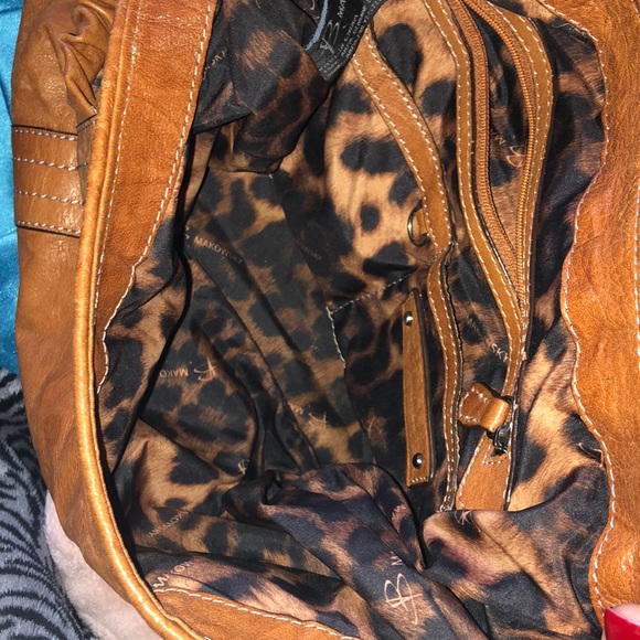 B. Makowsky - Picture 4 of 8